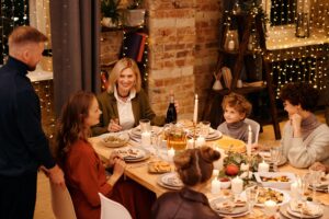 food, parenthood, connection, mealtime, shared meals, emotional well-being, engaging environment, cooking together, conversation starters, active listening, food exploration, new tastes, mealtime traditions, family bonds, picky eaters, distractions, busy schedules, mealtime routine.