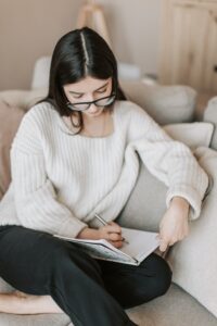 self-reflection, introspection, personal growth, self-awareness, self-discovery, mindfulness, emotional intelligence, decision-making, problem-solving, values, goals, journaling, meditation, feedback, self-improvement, well-being.