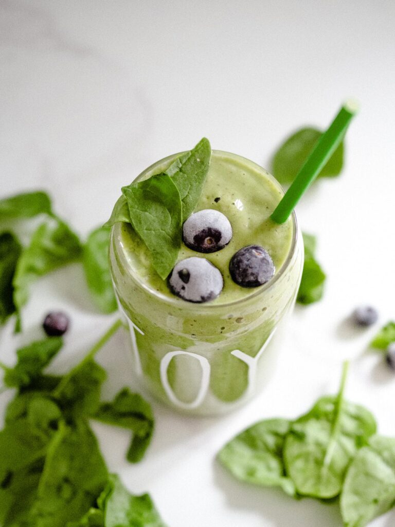 green smoothies, easy recipes, beginners, nutrition, health, delicious, wellness, vibrant, lifestyle, breakfast