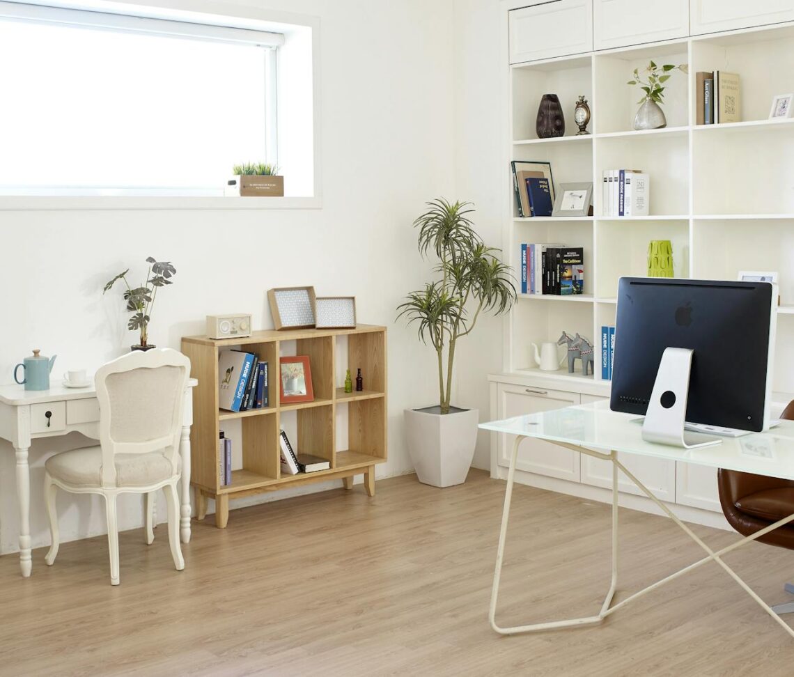 Life hacks, productivity tips, home organization, kitchen tricks